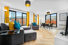 2 Bed Apt w/Parking - City Centre ✘ PRIVATE ROOFTOP TERRACE → Close to Brindley Place, Broad St, Utilita Arena Birmingham, LEGOLAND, SEA LIFE Centre Birmingham, Symphony Hall